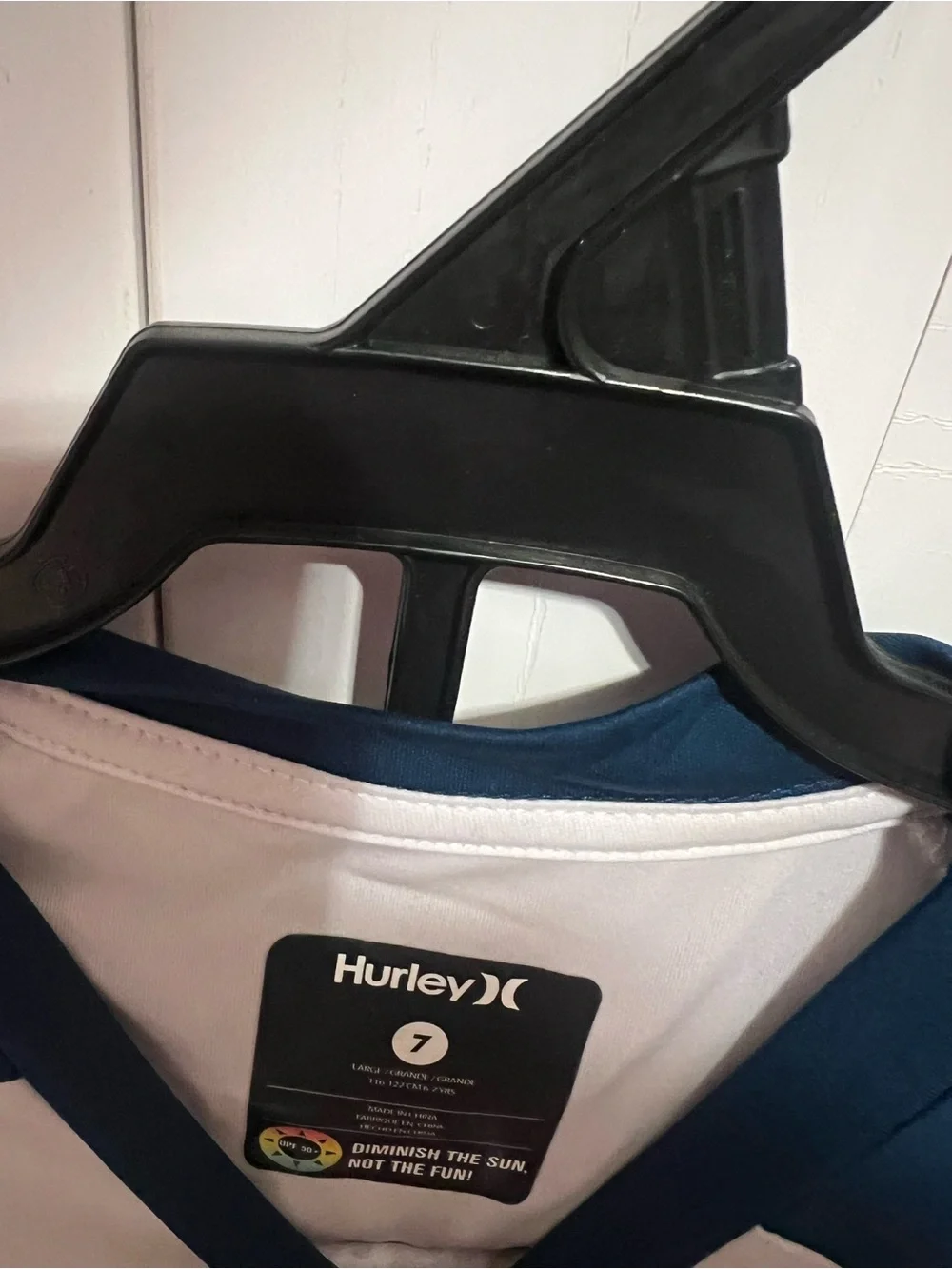 Hurley White & Black Raglan Tee/Swim trunks Set with Red Camo Logo
